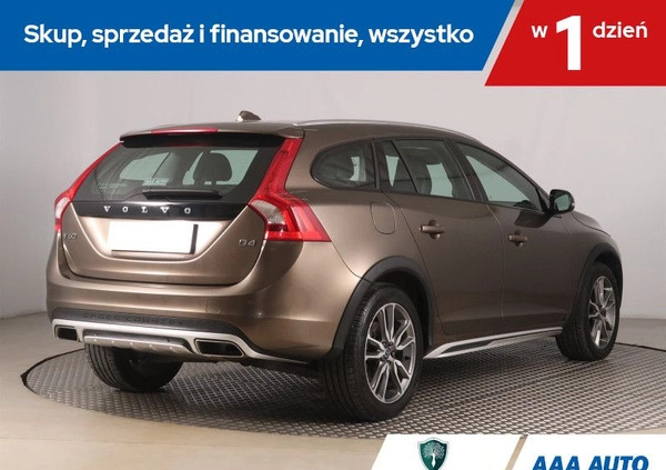 Volvo V60 Cross Country cena 70000 przebieg: 191849, rok produkcji 2016 z Sieniawa małe 379